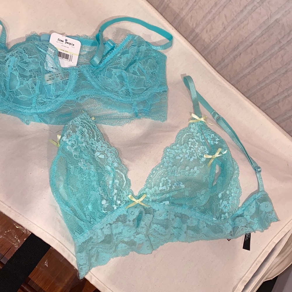 Lace Victoria’s Secret light seafoam green-blue bra with split cups: *bottom bra